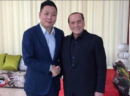 刘氏不敢跟杨若晴犟，赶紧走了。